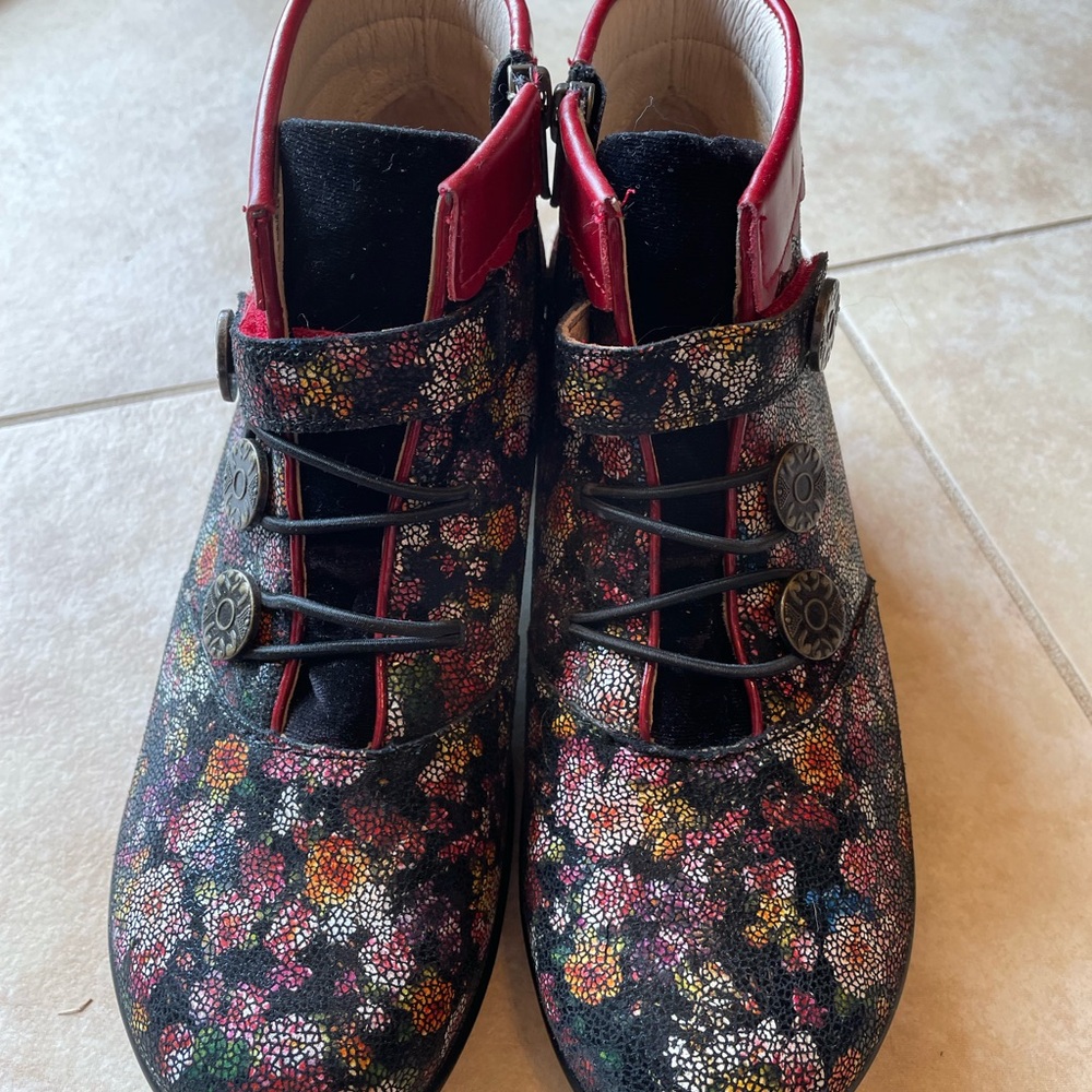 Alegria Heidi Garland Ankle Boot In Red Multicolor Size 7.5 Orthotic Comfort